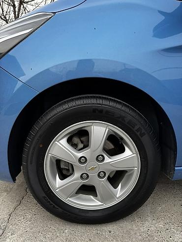 Chevrolet: Chevrolet Spark: 2018 г., 1 л, Вариатор, Бензин, Хэтчбэк — 6