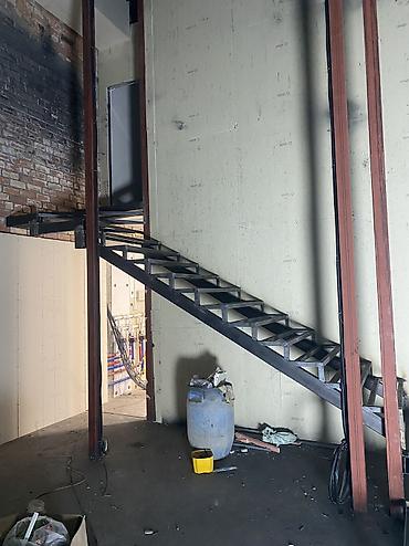 Деревянные лестницы: Лестница Лестницы Делаем лестницы любой сложности качественно с — 139