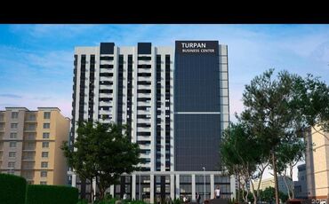 снять помещение под учебный центр: 1 комната, 65 м², Элитка, 13 этаж, ПСО (под самоотделку)