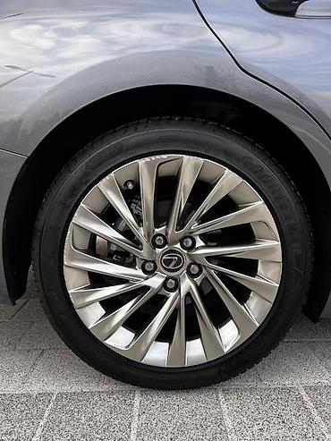 es 300 h: Lexus ES: 2019 г., 2.5 л, Вариатор, Гибрид, Седан — 5