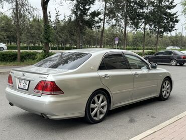 Toyota: Toyota Crown: 2004 г., 3 л, Автомат, Бензин, Седан