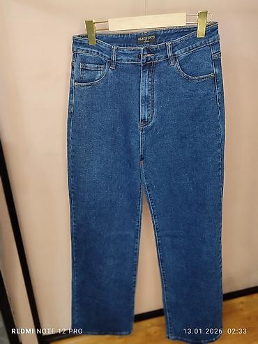 Джинсы: Женские джинсы из плотного денима, несколько вариантов кроя и — 11