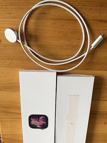 Apple Watch: Apple Watch Series 11, 42 мм, Rose Gold, ремешок Light Blush, GPS — 2
