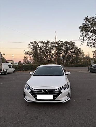 Hyundai Avante: 2019 г., Автомат, Бензин, Седан
