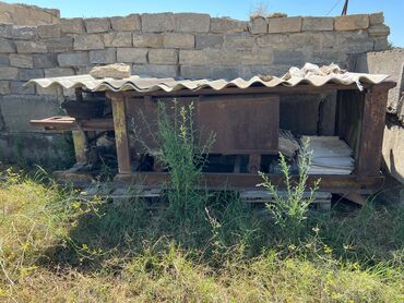 Digər biznes avadanlığı: Salam kardon presliyən aparatı işləyir qiymət 1150 manat vatsap nömrə