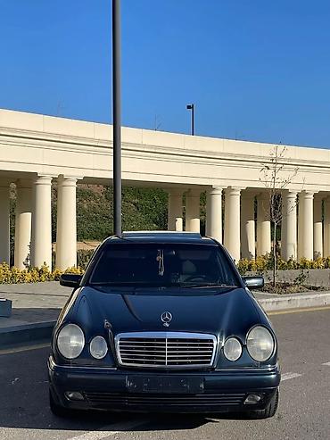 w210 lyuk: Mercedes-Benz E-Class: 2 l | 1997 il Sedan — 1