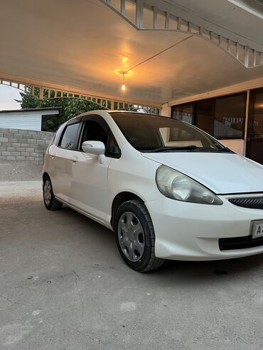 мерседес 124 2 3: Honda Fit: 2005 г., 1.3 л, Вариатор, Бензин