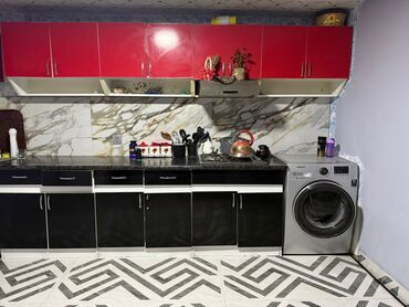 islenmis metbex: Mətbəx mebeli təcili satılır *Qiymət: 280 azn* Ölçü 3 metr. MDF