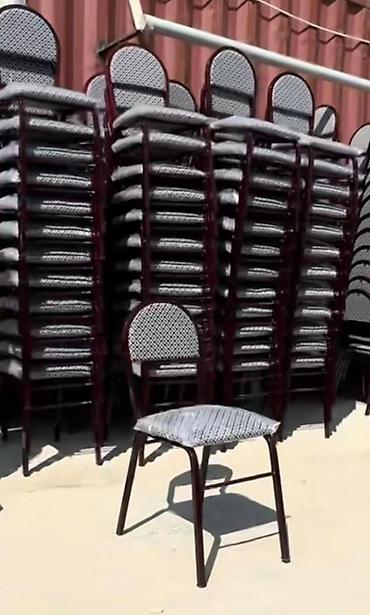 Stullar: Banket/konfrans stulları – yığıla bilən model - Çərçivə: möhkəm metal — 1