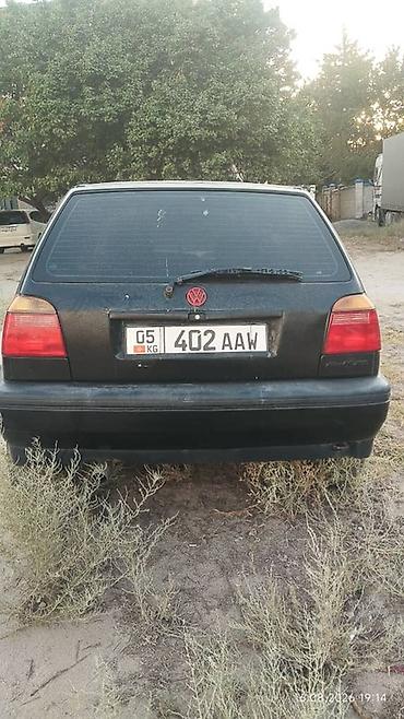 Volkswagen Golf: 1992 г., Механика, Хэтчбэк — 3