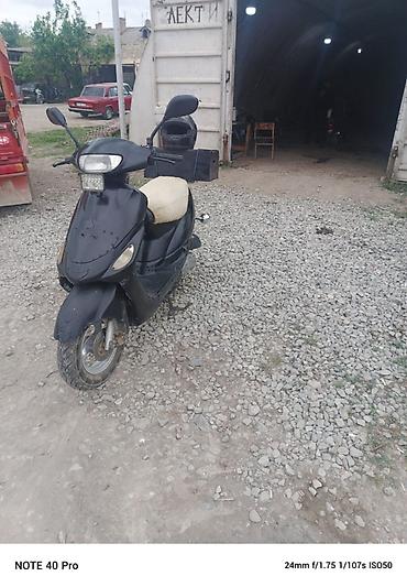 mon moto: Şəhər içi rahat hərəkət üçün praktik skuter. Xüsusiyyətlər: - Rəng — 4