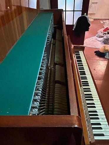 Musiqi alətləri: Oktava piano satılır. Vəziyyəti yaxşıdır, 2 klaviş işləmir,düzəldilə — 2