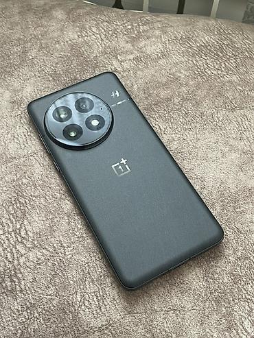 oppo reno 13: OnePlus 13, Б/у, 256 ГБ, цвет - Серый, 1 SIM, 2 SIM, eSIM — 2