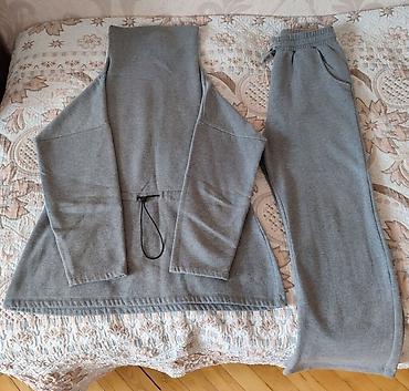 Boz rəngli iki hissəli ev geyimi dəsti - Material: yumşaq, elastik lalafo.az -da Boz rəngli iki hissəli ev geyimi dəsti - Material: yumşaq, elastik