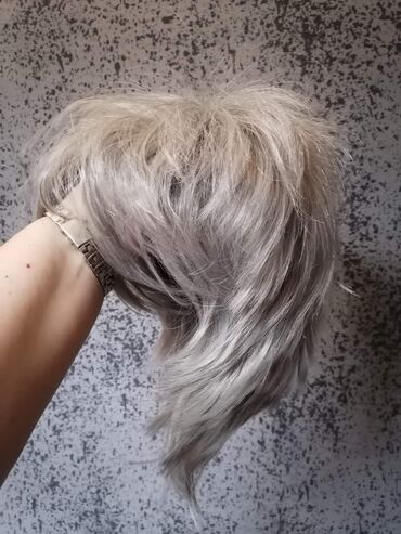 Perike i klipse: Perike
Cena 3200din na lalafo.rs — 15 Perike i klipse: Perike
Cena 3200din — 15