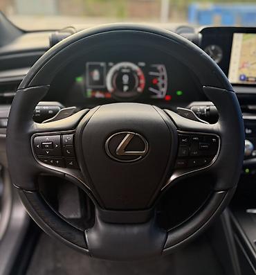 Lexus: Lexus ES: 2023 г., 2.5 л, Вариатор, Гибрид, Седан — 10