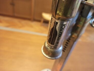 Ostali proizvodi za kuću: Kvalitetna presa za zatvaranje staklenih flaša i 5.000 novih krunastih — 8