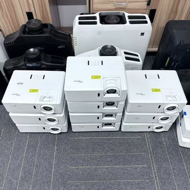 Proyektorlar: İşlənmiş Stasionar Proyektor Ödənişli çatdırılma — 3