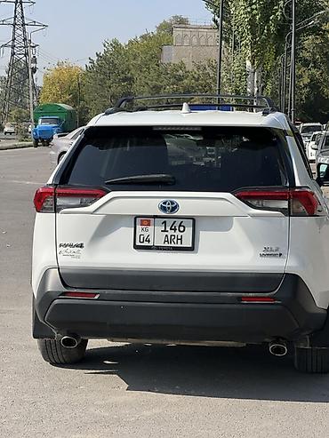 Toyota: Toyota RAV4: 2019 г., 2.5 л, Автомат, Гибрид, Кроссовер — 6