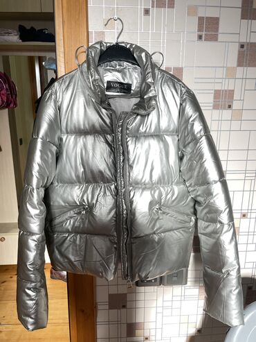 Куртки: Женская куртка L (EU 40), цвет - Серый