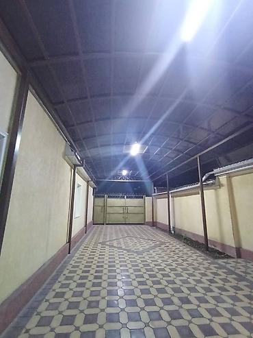 Продажа коттеджей и домов: Продаётся частный дом с большим крытым двором и отдельной кухонной — 1