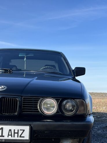 BMW: BMW 5 series: 1989 г., 2 л, Механика, Бензин, Седан — 13