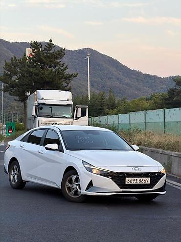 elantra 2022: Hyundai Elantra: 2021 г., Седан — 2