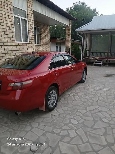 два авто: Toyota Camry: 2006 г., 2.4 л, Автомат, Бензин, Седан — 3