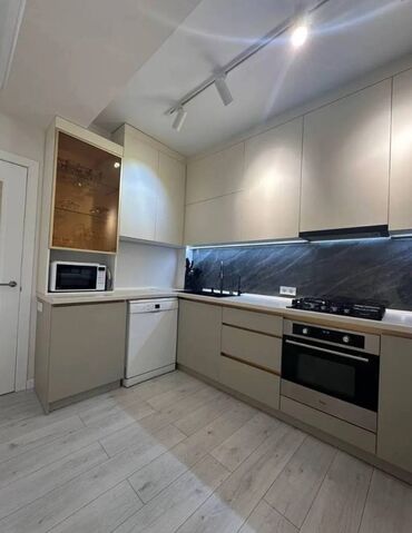 срочно продается квартира: 4 бөлмө, 163 кв. м, Элитка, 5 кабат, Евроремонт