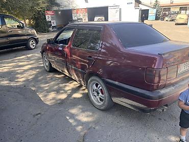 mercedes benz c class: Volkswagen Vento: 1992 г., 1.8 л, Механика, Бензин, Седан — 3