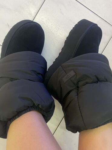 bershka tregerice m: Ugg čizme, bоја - Crna, 41