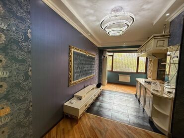 Digər mebel: Şəkillərdə görünən əşyaların hər biri satlıqdadır. Şox bahalı orginal — 23