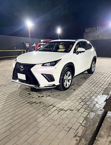 Lexus: Lexus NX: 2017 г., 2 л, Автомат, Бензин, Кроссовер — 1