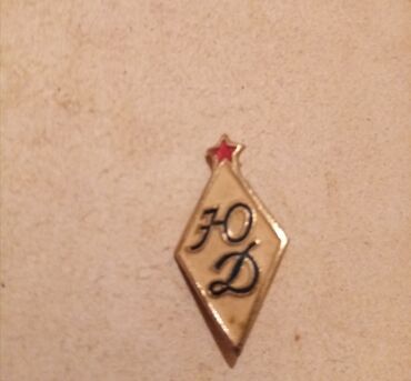 İdman kubokları və medalları: Znacoklar hamsı bir yerdə satılır — 18