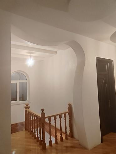 evde daye isyeri: Ev ustasi Alçıpan,malyar işləri,aboy.divarda ramkalar,paduqa. butun — 4