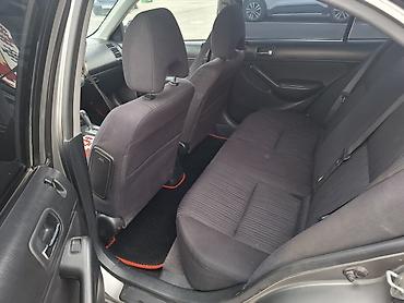 Honda: Honda Civic: 2003 г., 1.6 л, Автомат, Бензин, Седан — 13