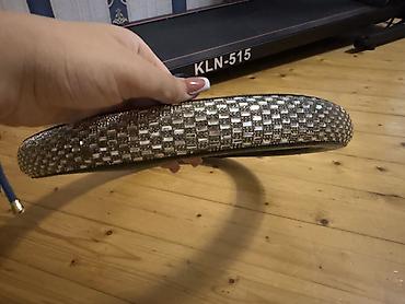kisi geyimi: Qara dəri sükan üzlüyü – kristal daş işləməli - Material: yumşaq süni — 3