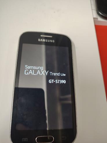 Samsung: Samsung Galaxy Trend Lite (GT-S7390) - Ekran: 4.0" TFT, rezolucija — 1