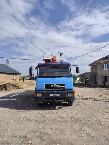 куплю опрыскиватель навесной: Грузоподъемность стрелы 7 тонн, вылет 17 метров