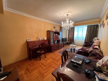 Bakı, 3 otaqlı, Köhnə tikili, m. 28 may, 100 kv. m