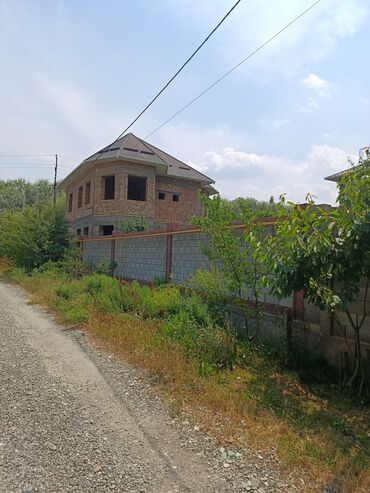 дом токмок пакровка: Дом, 200 м², 6 комнат, Собственник, ПСО (под самоотделку)
