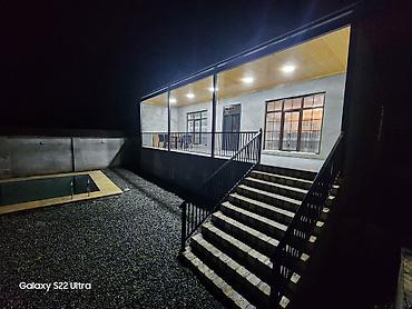 Bağ evlərinin kirayəsi: 140 kv. m, 5 otaqlı, Hovuzlu, Kombi, Qaz, İşıq — 1