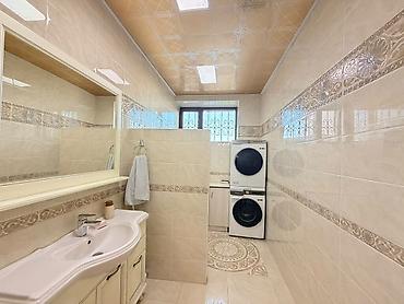 бишкек киргизия 1: 400 м², 6 комнат и более, Семейным — 4