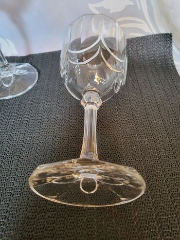 Čaše: Case nove francuske luminarc za vino iz 80ih. Nove case,sve na njima na lalafo.rs — 13 Čaše: Case nove francuske luminarc za vino iz 80ih. Nove case,sve na njima — 13