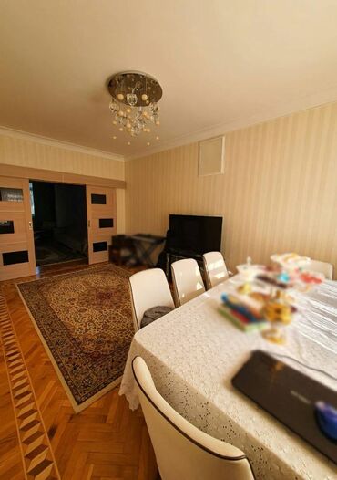 Köhnə tikili: Bakı, 5 otaqlı, Köhnə tikili, m. Gənclik, 150 kv. m — 5