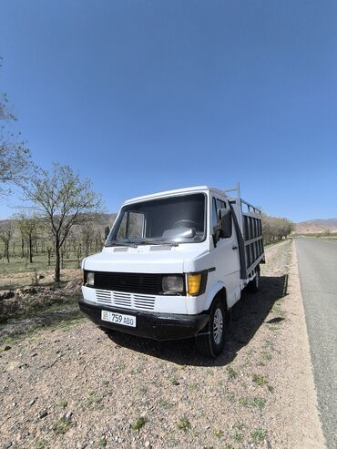 Грузовики: Грузовик, Mercedes-Benz, Стандарт, 3 т, Б/у
