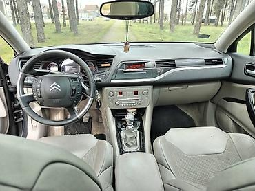 Citroen: Citroën C5 Tourer (karavan) – dizel - Motor: 2.0 HDi dizel - Menjač — 11