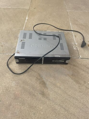 TV tünerlər və resiverlər: Hər biri işlətdir hamsı bir yerdə qiyməti 55azn Tək tək ayrı olacaq — 4