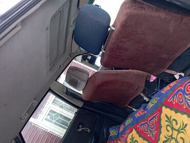 Audi: Audi 80: 1987 г., 1.8 л, Механика, Бензин, Седан — 3