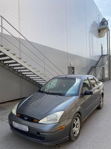 авто нива: Ford Focus: 2002 г., 2 л, Автомат, Бензин, Седан